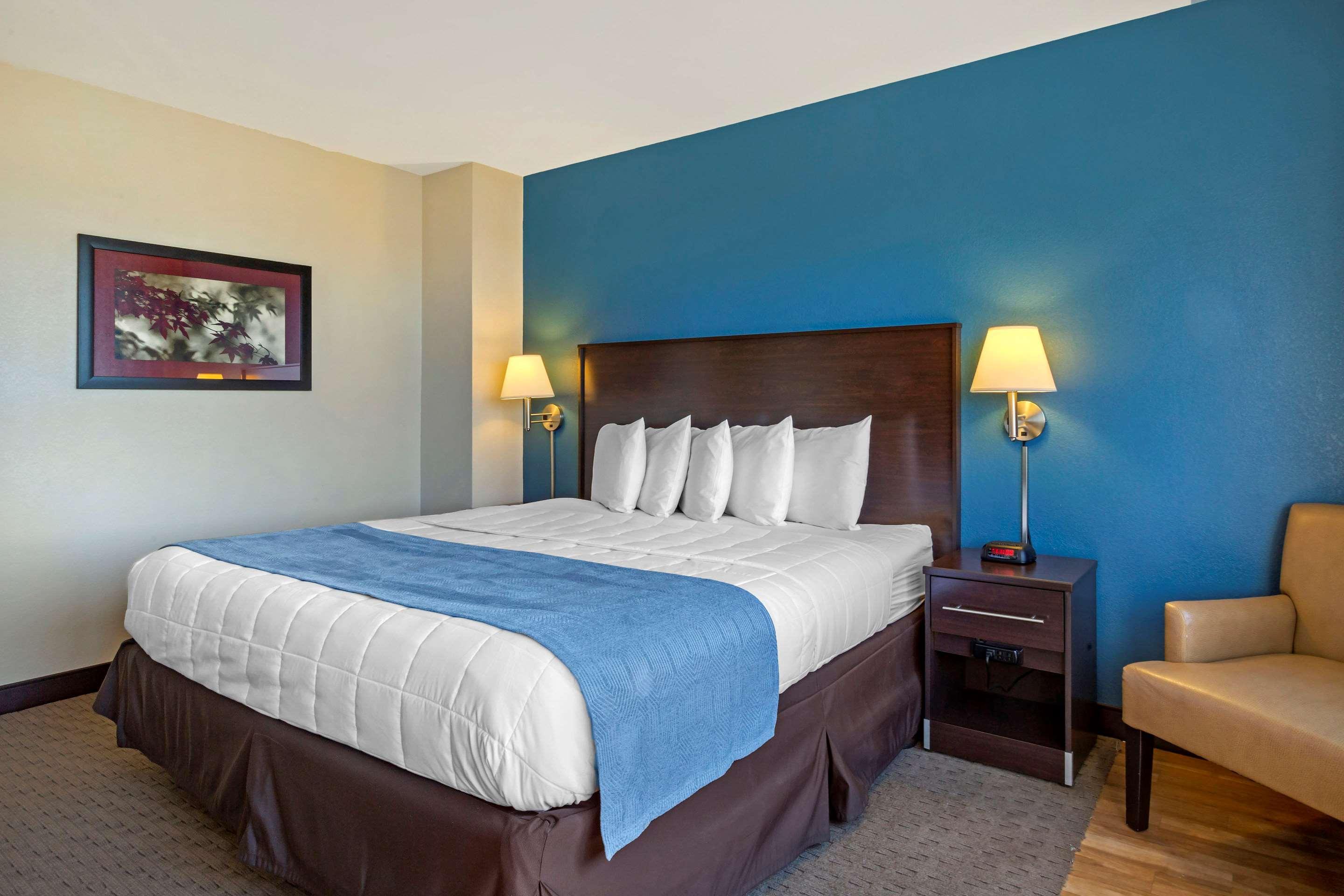 The Capitol Hotel Хартфорд Екстериор снимка